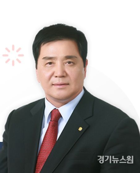 이선균 홍성군의회 의장
