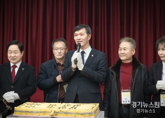 2024.02.20. 김현택 의장이 농업인 신년인사회에서 축사하고 있다.