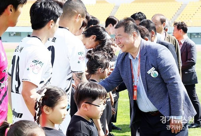 파주시민축구단, 2024 K3리그 홈 개막경기에 5천 관중 몰렸다
