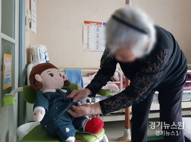 AI 돌봄 로봇 ‘효돌·효순이’