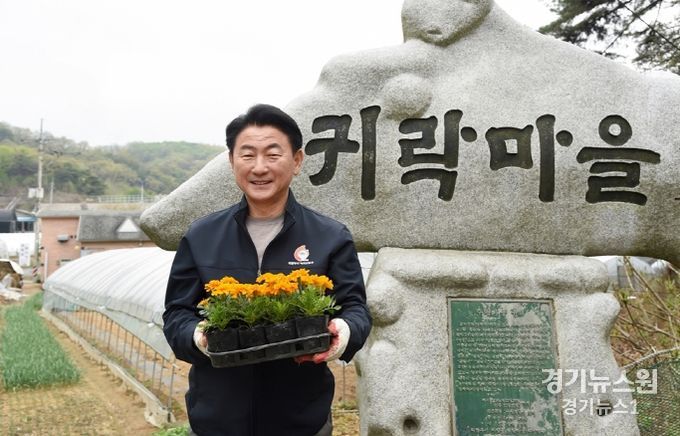 귀락마을 이벤트데이에 참여한 김동근 의정부시장