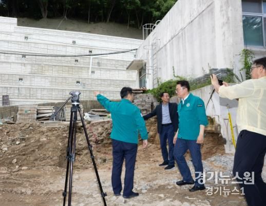이정선 시교육감, 장마 대비 학교 비탈면·옹벽 안전 점검