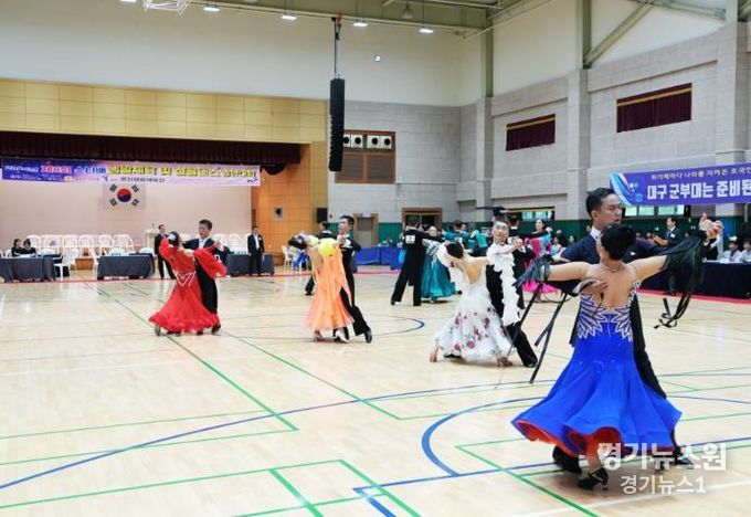영천시 ‘쉘위댄스’ 제8회 스타배 생활체육 및 실용댄스 경연대회 개최