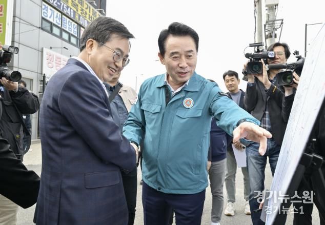 백영현 포천시장, 김동연 지사와 전철-GTX 추진현장 방문