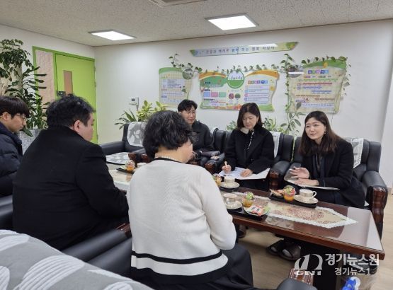 장윤정 경기도의원, 안산 한들유치원 방문…특수학급 방과후 운영 확대 방안 논의