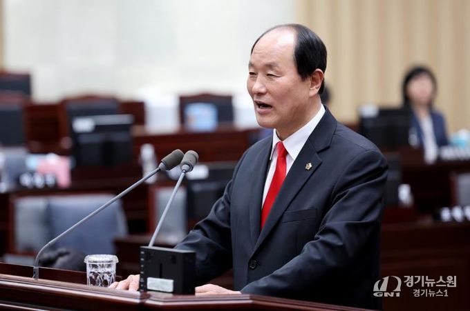 인천시의회 윤재상 의원, 15년째 방치된 마니산 유치원 주차장 문제 해결 촉구