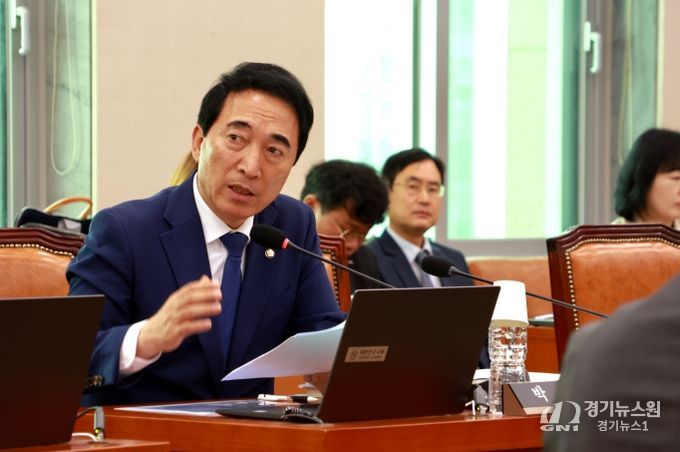 박수현 국회의원(더불어민주당 / 충남 공주·부여·청양)
