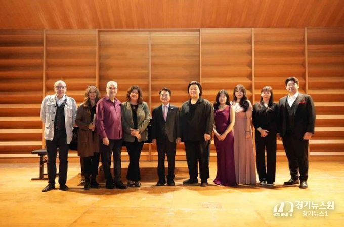 춘천시 대표단, 파르마 국립음악원 방문