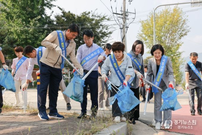 추석맞이 국토대청결 활동 및 전통시장 장보기 행사