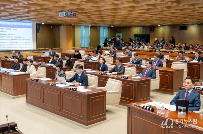 제330회 임시회 제2차 본회의 전경