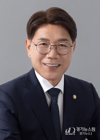 이재관 의원