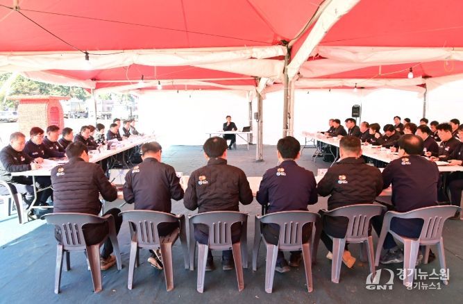 윤경희 청송군수, 축제장 현장점검 및 확대 간부회의