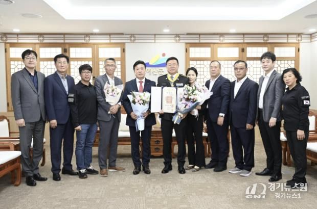 국민훈장 동백장 전수식 모습