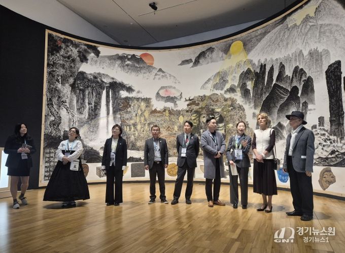 IMF 총재, 캐나다 총리 배우자 등 경주 문화탐방 활동