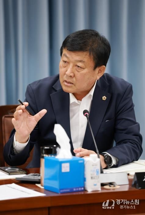 신승철 전라남도의원, “전남 바다 연 4.5만 톤 쓰레기 폭탄, ‘운반용 깡통’ 정화선 언제까지 눈 감을 텐가?”.