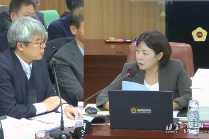 박성연 의원(국민의힘, 광진2, 오른쪽)이 제333회 정례회 도시안전건설위원회 행정사무감사에서 도시기반시설본부장에게 질의하고 있다.