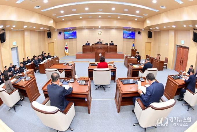 청송군의회, 제285회 정례회 개회