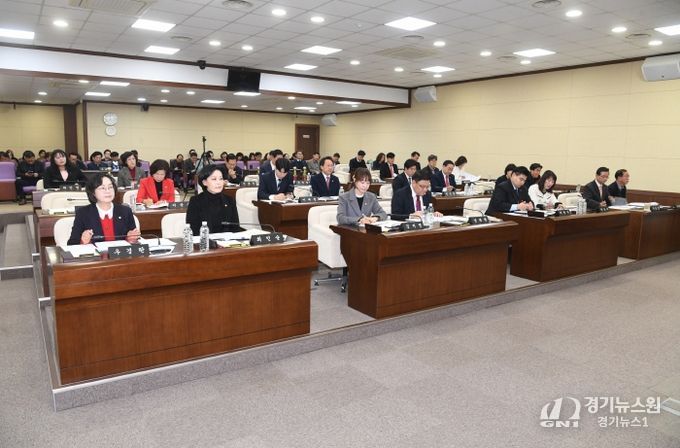 제266회 영등포구의회 제2차 정례회 제1차 본회의가 진행되고 있다.