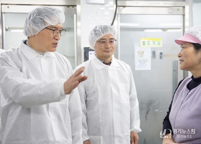 임태희 경기도교육감, “학교 급식실 근로자 걱정 지나칠 수 없어, 경기도형 환기설비 국가 표준 될터”