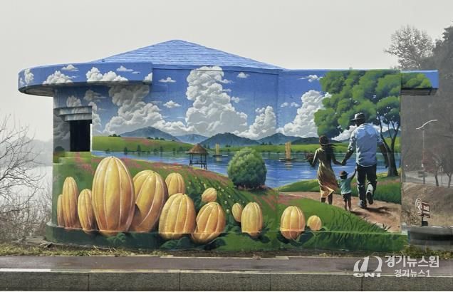 작업 후 (금사면 폐초소)작품명 : 이포삼경(三景) - 다이나믹 벙커