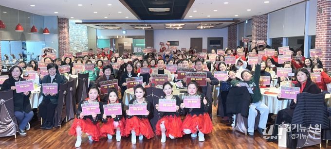 통영시가족센터, “감사의 불빛을 켜다” 2025 송년회 개최