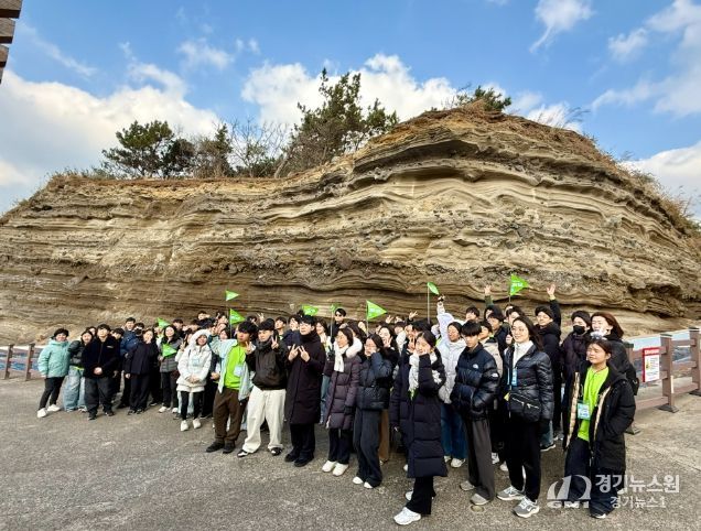 ,‘아이 안의 거장 찾기’제주 캠프