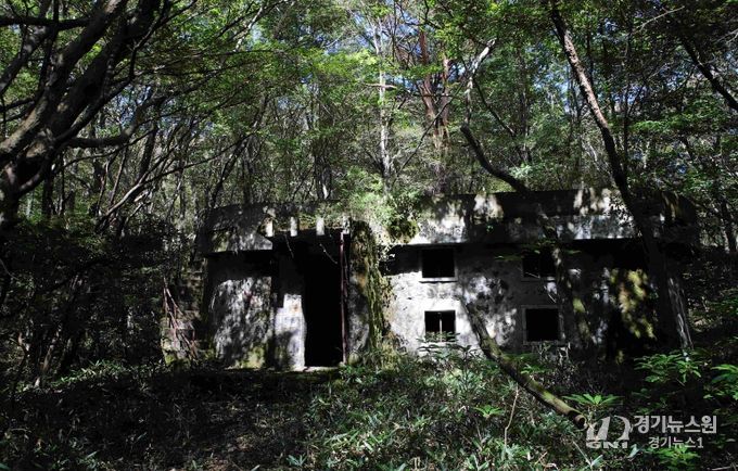 2025년 국가산림문화자산으로 신규 지정된 한라산 남성대 대피소