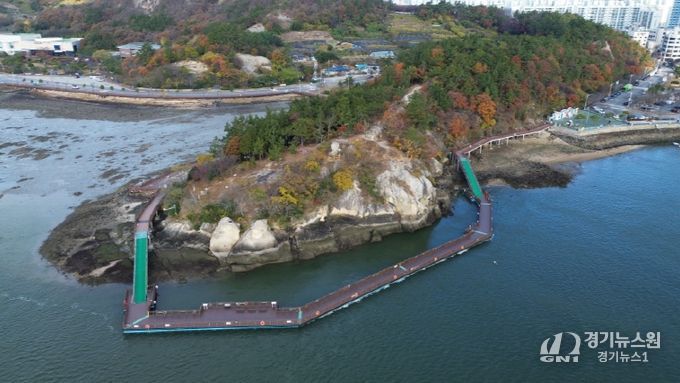 갓바위 해상보행교