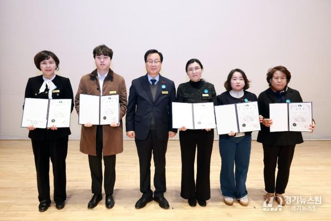 완주군 적극행정 우수공무원 선정, 조직문화 혁신 박차