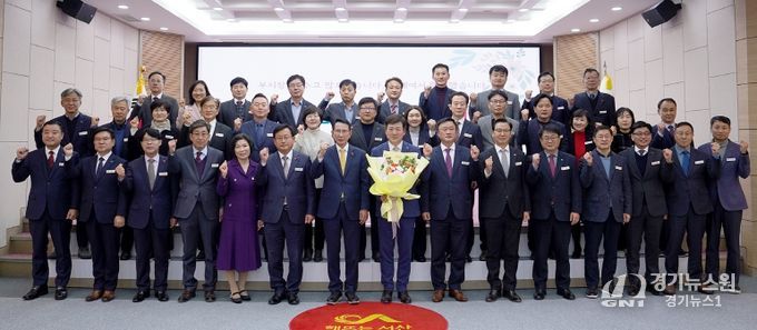 12월 31일 시청 대회의실에서 열린 제17대 서산시 부시장 이임식