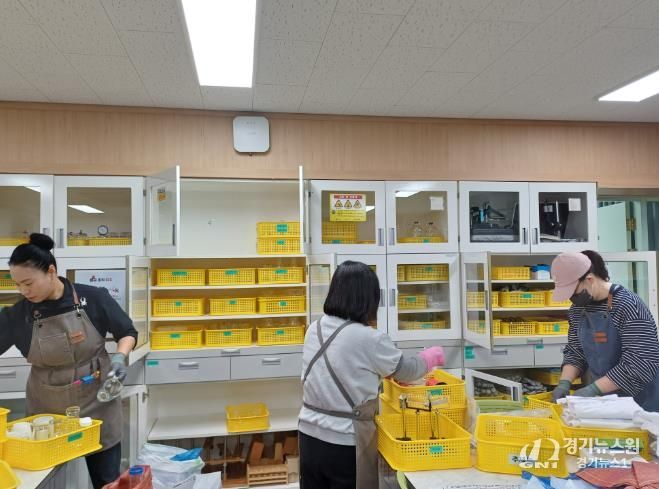 고북초 과학실 정리지원 실시