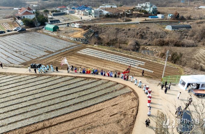 황도붕기풍어제(당오르기)