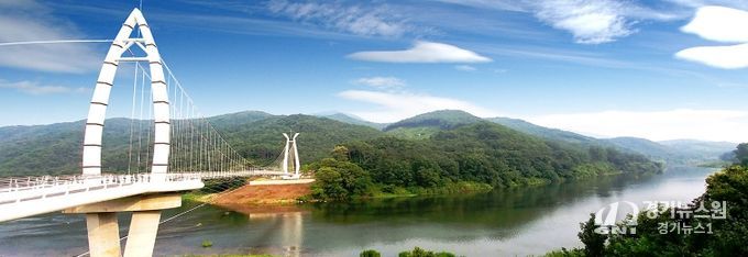 죽곡면 대황강 출렁다리