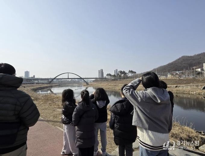 동두천시 남산모루 작은도서관, 따뜻해진 2월 겨울 철새 관찰 프로그램 진행