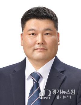 이천시청 직원, 신속한 심폐소생술(CPR)로 출근길 쓰러진 시민 구조에 힘 보태