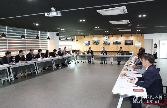 경남교육청, 새 학년 맞아 학생 자살 예방 긴급 진단 교육감 주재 교육장 협의회 개최