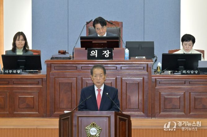 13일 서동욱 남구청장이 남구의회 제276회 임시회 제1차 본회의에서 ‘2026년 제1회 추가경정예산안’에 대한 제안설명을 하고 있다.