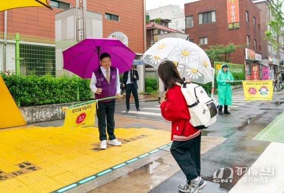 동대문구, 학교 안전인력 예산 1억4700만원 푼다…학부모 걱정 덜어준다