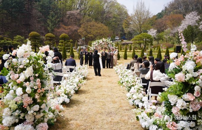 “성남 솔로몬 웨딩뜰” 첫 결혼식 열려