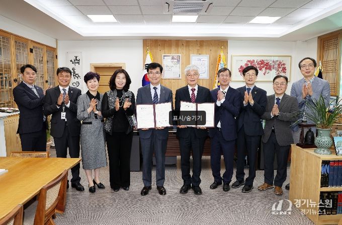 충북교육청, 중원대와 지역과 함께 성장하는 스마트농업 인재 양성을 위한 업무협약 체결